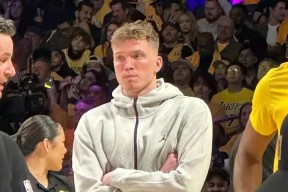 九游官网-东契奇重返赛场，持续失利首场状态出色，篮网观众沸腾！-九游官网